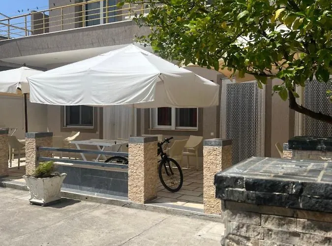 Apartamento Roel 1 -apartments *