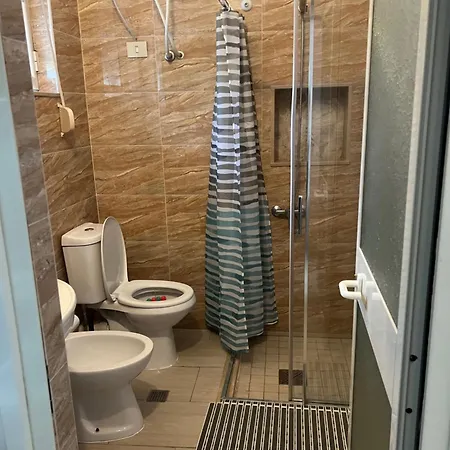 Roel 1 -apartments Влёра