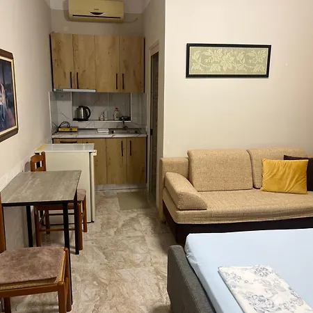 Fatos 1 -apartments Near The Apartment *