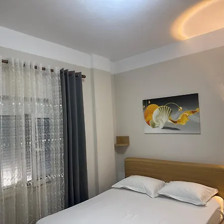 Roel 1 -apartments アパート